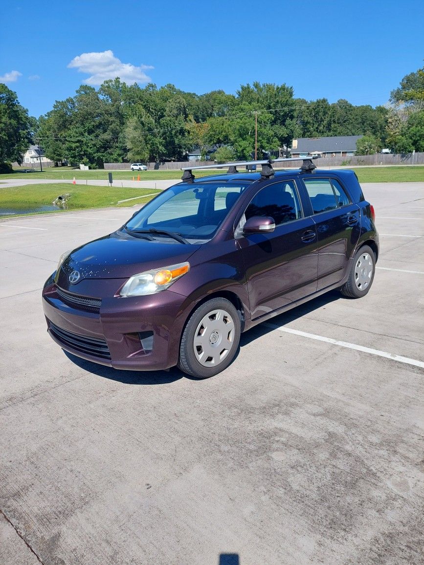 2010 Scion xD