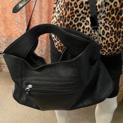 Woman’s Black Leather Purse