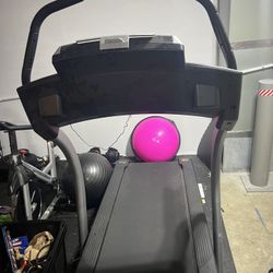 NordicTrack X9i Incline Treadmill Trainer