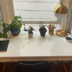 White And Wood Desk