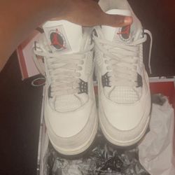 Jordan 4s