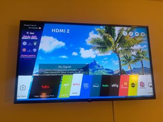 LG 42” Smart TV – Great Condition + Remote