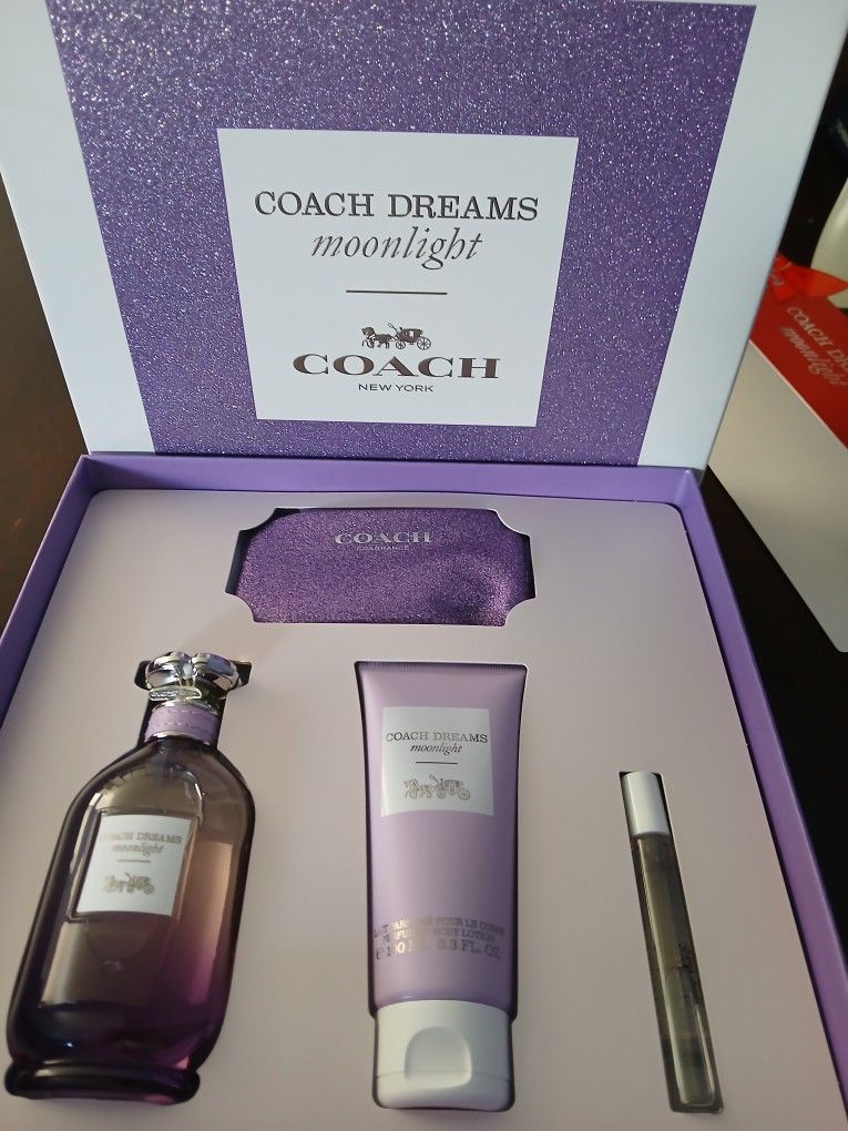 4pc Gift Set Coach Dream Moonlight Eau De Parfum Gift Set