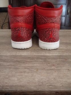 Nike Air Jordan 1 Retro High White Gym Red Elephant Print