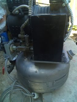 Air compressor