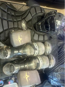 Catcher gear