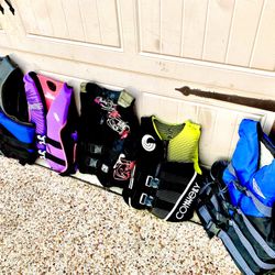 US COASTGUARD APPROVED life JACKETS