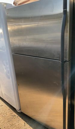 Kenmore Top Mount 27" Apartment Size Stainless Steel Fridge
