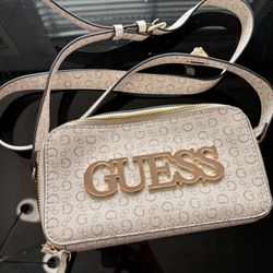 GUESS Crossbody Purse – Cream/Beige Monogram – Excellent Condition