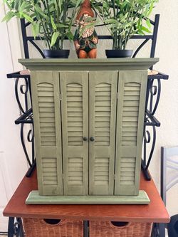 vintage Home Interiors (HOMCO) sage green louvered shutter wall accent mirror