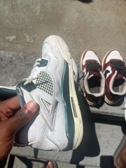 Jordan oxide green size 7 with box