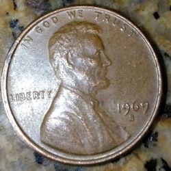 1969s Double die penny deep around the edges! And 6 and 9 bigger,ill trade for land