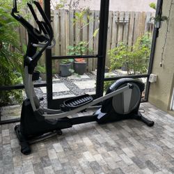 Nordic track Elliptical Commercial Grade