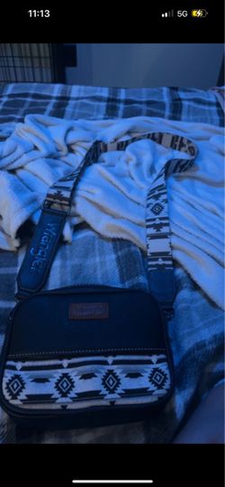 Wrangler Crossbody Bag