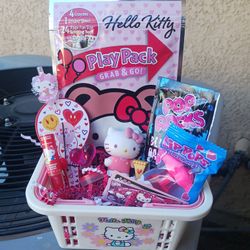 Valentine Day Baskets Hello Kitty And Friends