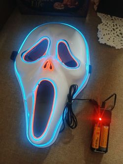 Ghost face halloween costume needs batteries