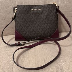 Michael Kors Crossbody Handbag