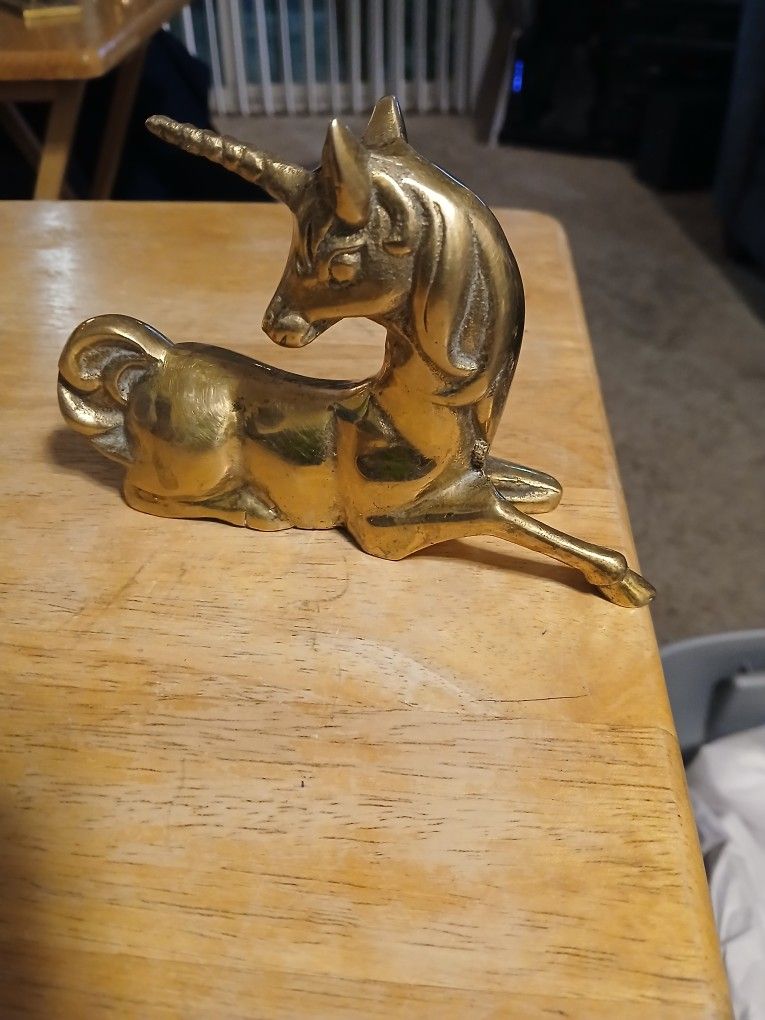 Rare This Is A Beautiful Unicorn At Rest