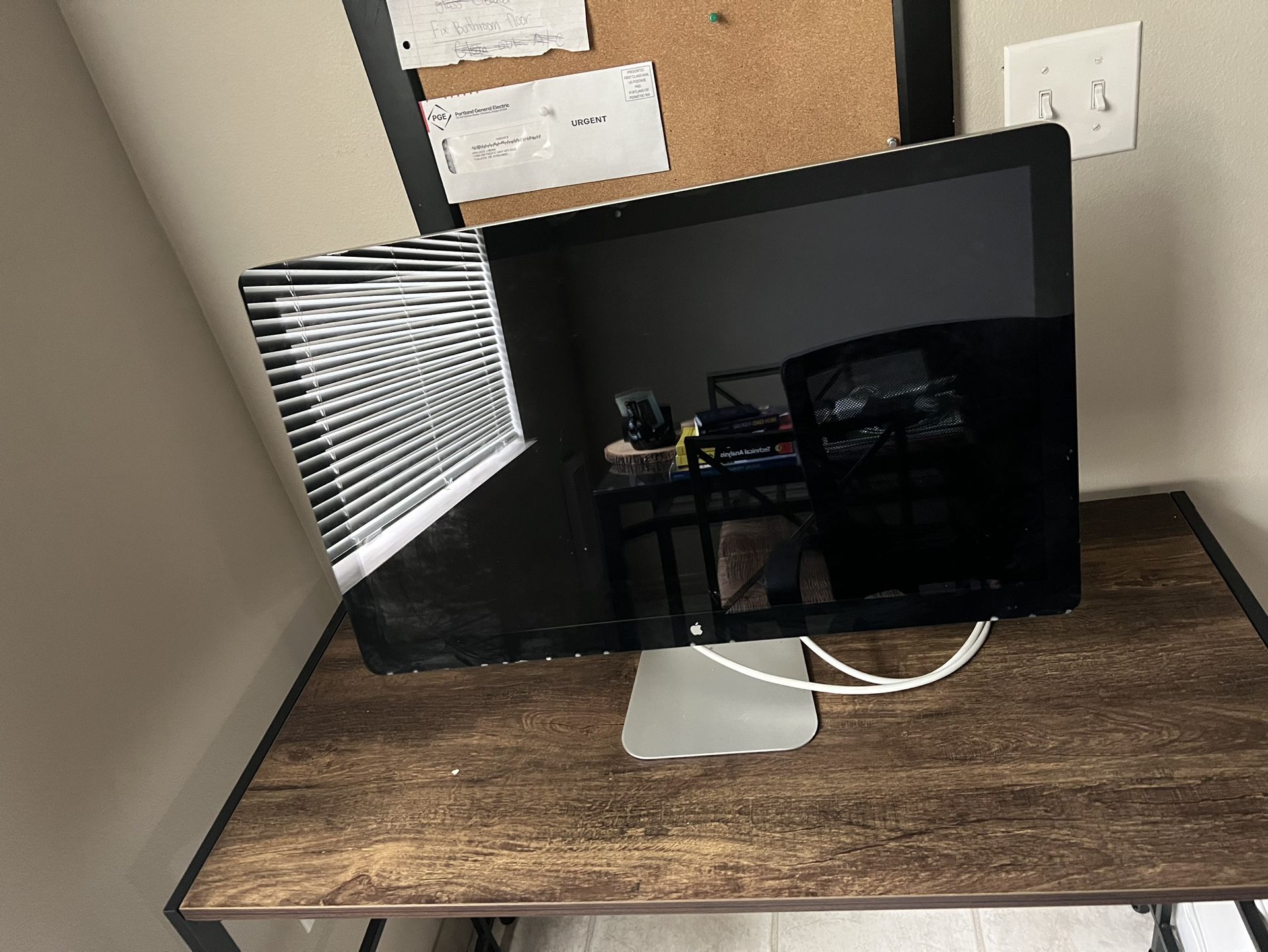 Apple LED Cinema Display