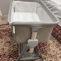 Baby Bassinet And Baby Swing Chair 