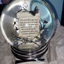 Anniversary Snow Glode