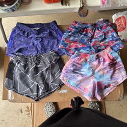 Sz 10-12 Girls Shorts
