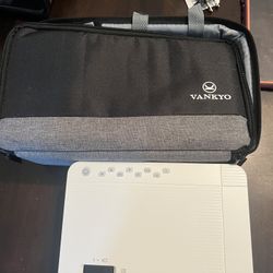 Vankyo Projector 