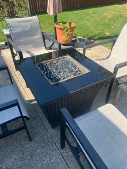 Fire pit set with 4 chairs