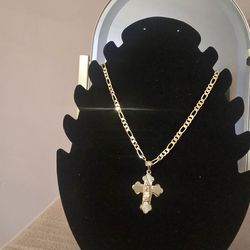 Cadena con medalla de oro laminado