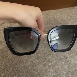 Fendi Sunglasses 