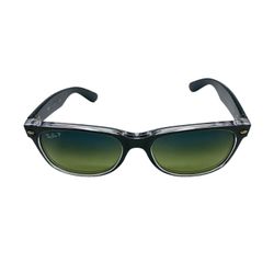 Ray-Ban New Wayfarer Sunglasses Gunmetal Silver