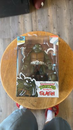 Teen Age Mutant Ninja Turtles “SLASH” NECA