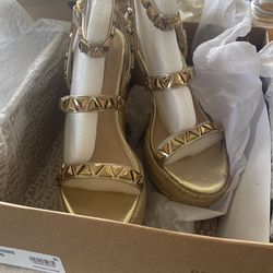 Steve Madden Gold Sessions Wedges Size 8