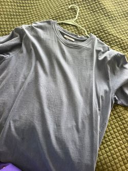 John Elliott tee size large