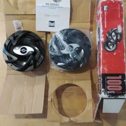 Brand New 02 Speakers Inbox 100 Watts loud & Clear . 