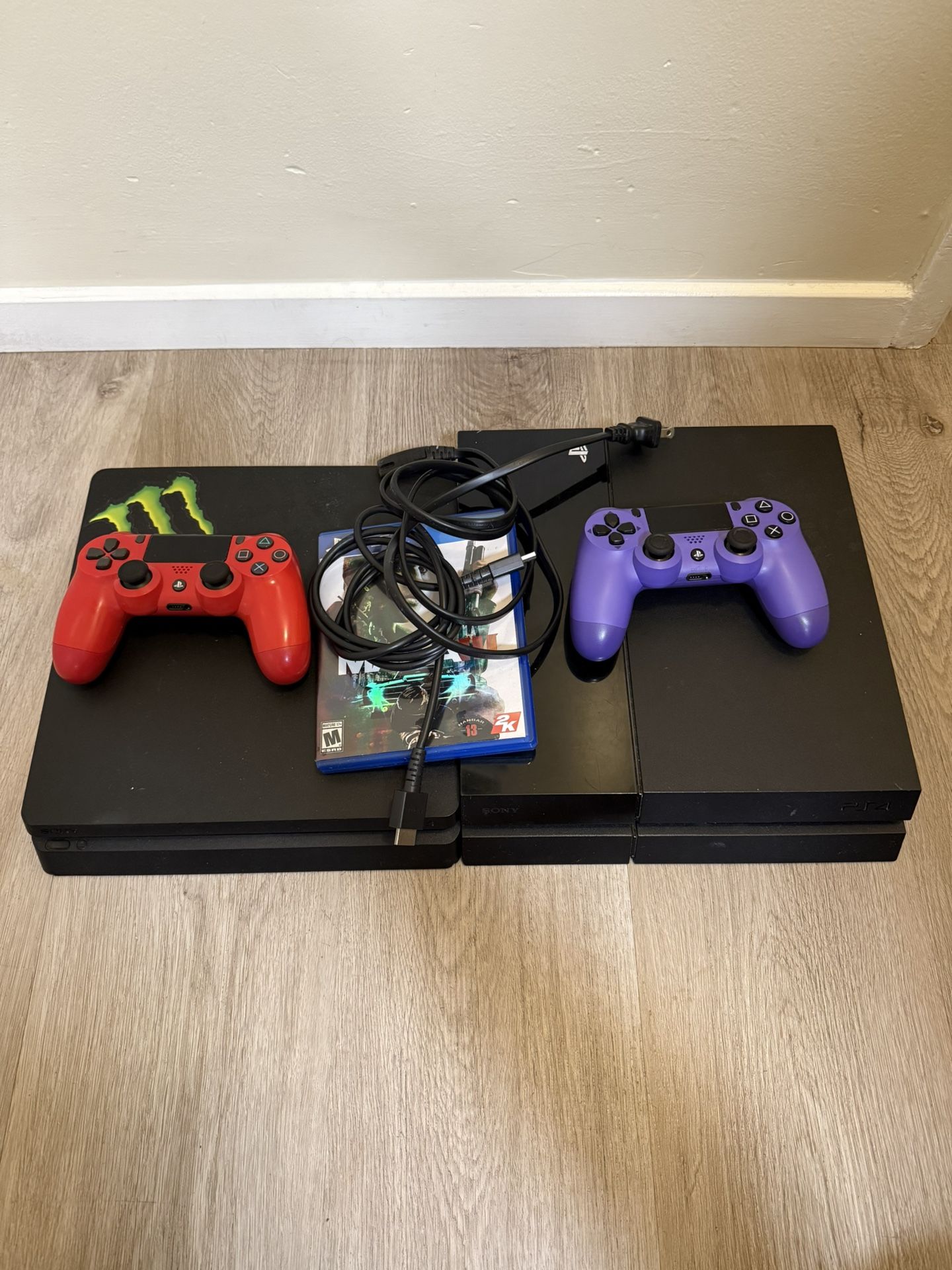 PS4 Slim 1TB / PS4 First Generation. Read Description