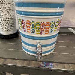 Ceramic Beverage Server With Cute Flip flop Design 