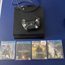 PS4 Console, Controller & 4 Games