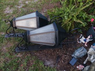 HUGE OUTDOORS LITE FIXTURES ON BASE TO HANG  48IN TOTAL 100 SET FIRM PAID 1800+