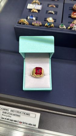 Men’s ring with lab grown ruby!