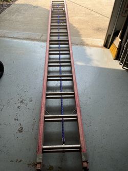 28’ type 1-A, 300lb heavy duty extension ladder