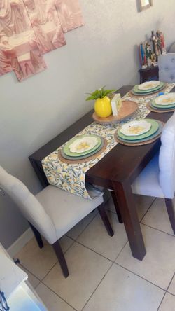 Dining set