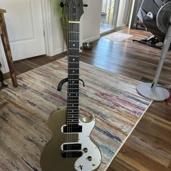 Epiphone Sl Nice With Nice Gig Bag