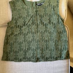 Girl’s Tops Size 7 