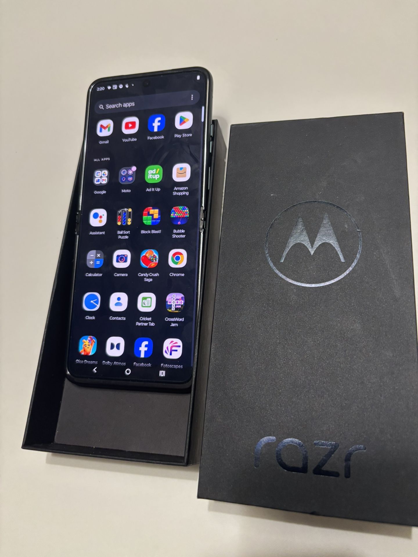 4K camera Motorola razr foldable 5G CRICKET