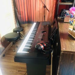 Yamaha Portable-grand DGX-660