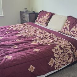 King Size Mattress With Base Board And One Side Table In On Sale