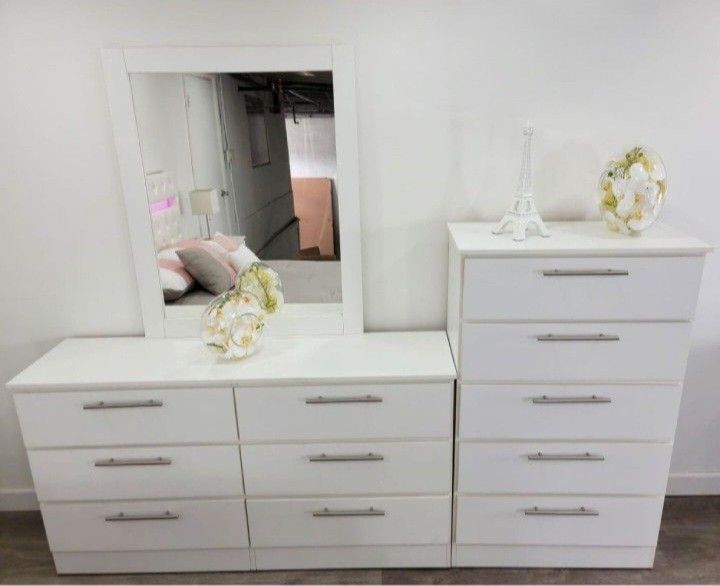 Đresser Whįt Mįrror  Ąnd Çhest  // Çomođa Çon Ęspęjo y Gąveţero