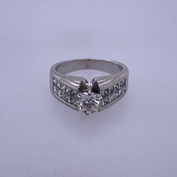 14k White Gold Engagement/Wedding Ring W/ 0.65CT Diamond Center Stone 