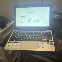 HP Chromebook 11-V031nr 11.6" 4GB 16GB Intel Celeron N3050 X2 1.6GHz, Gray with charger